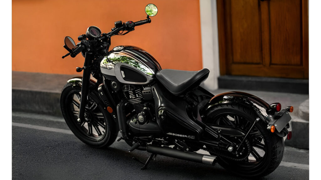 Jawa 42 bobber 2025